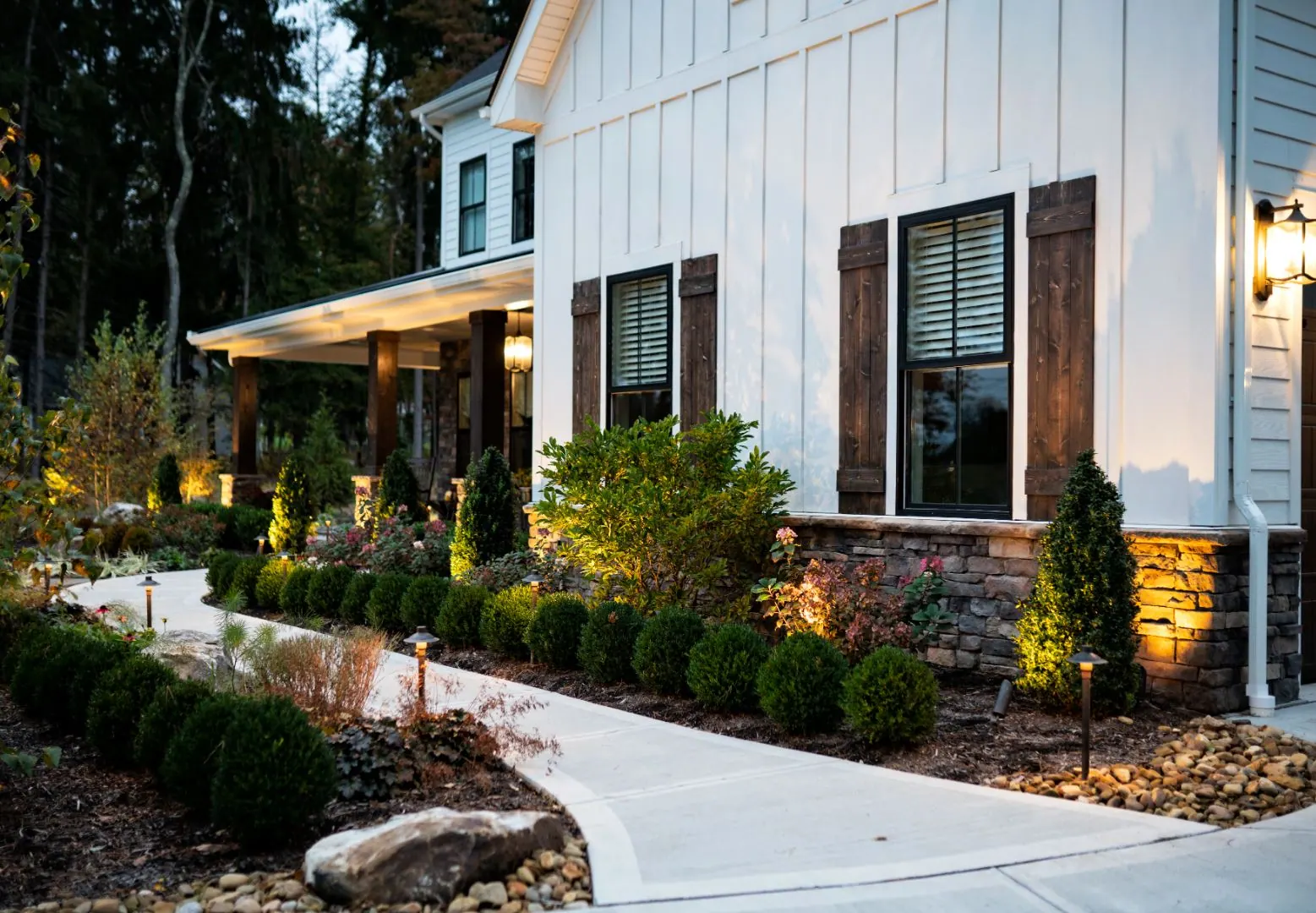 Landscape Lighting Installation & Maintenance